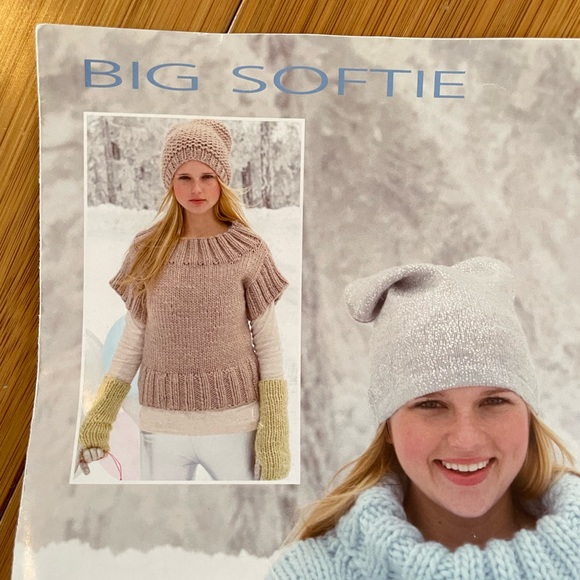 Chunky hand knit sweater. Never worn. - Picture 2 of 4